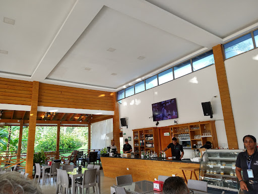 Club Vista a las Montañas ️