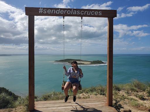 El Sendero Costero De Las Cruces.