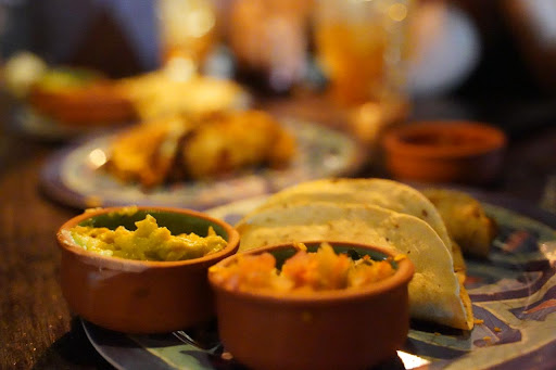 Los cuates “Auténtica Comida texmex”.