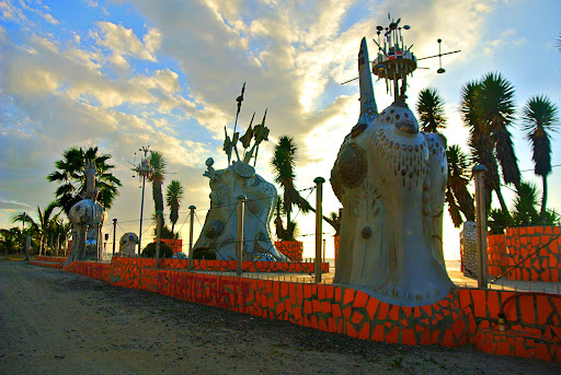 Monumento A Los Marcianos