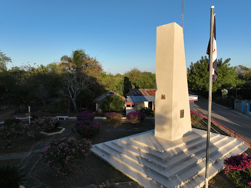 Monumento a la Batalla de Sabana Larga