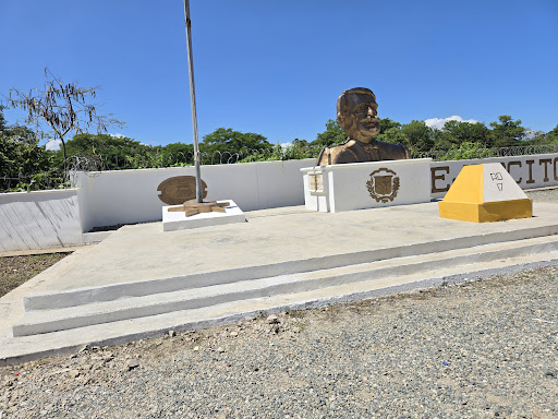 Pirámide #17 en Dajabon y