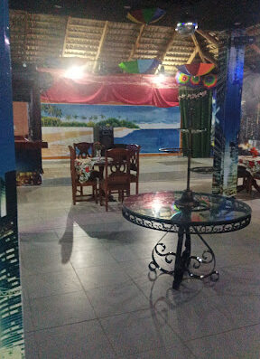 Tipico Pilon Bar & Carwash