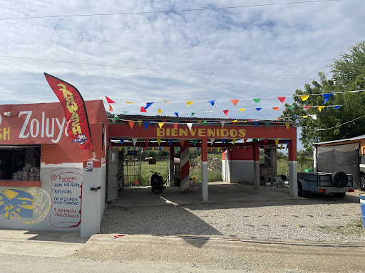 Zoluyaa Colmado y Car Wash.